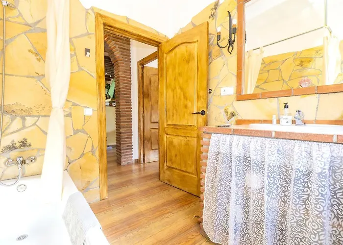 Cubo's Jara 펜션 알하우린엘그란데